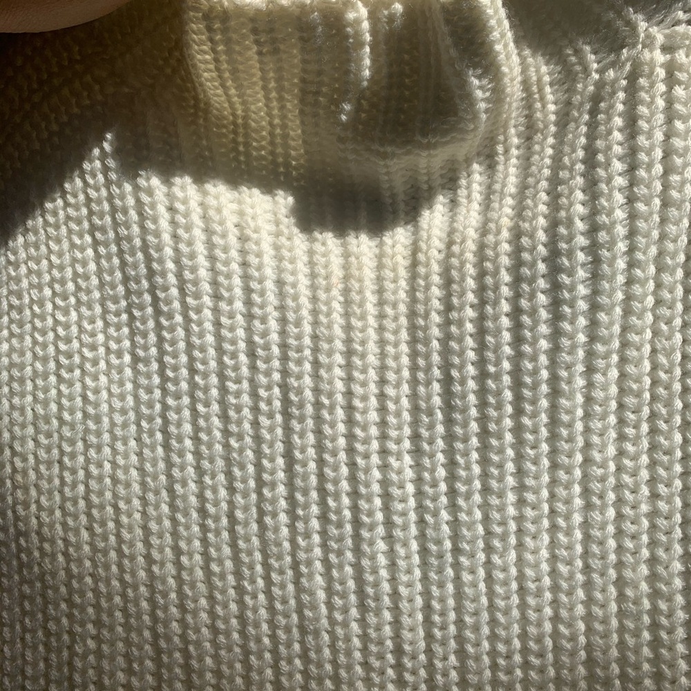 White Turtleneck knit sweater dress - Picture 3 of 4